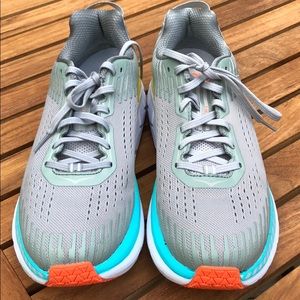 Hoka Women’s Clifton 5